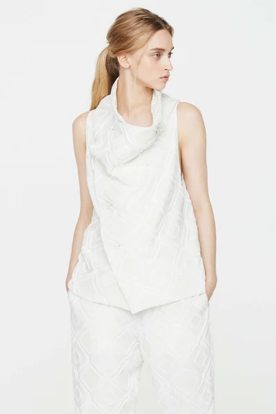 Look 10